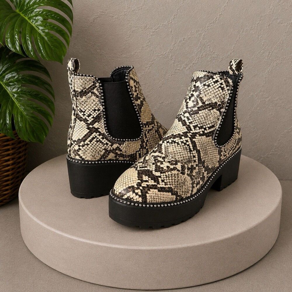 Tinstree Snakeskin Platform Chelsea Booties Size 7 Studded Lug Sole Faux Leather
